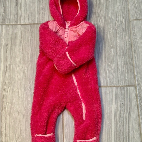 Snozu Pink Fleece Kids Footies - Picture 9 of 16